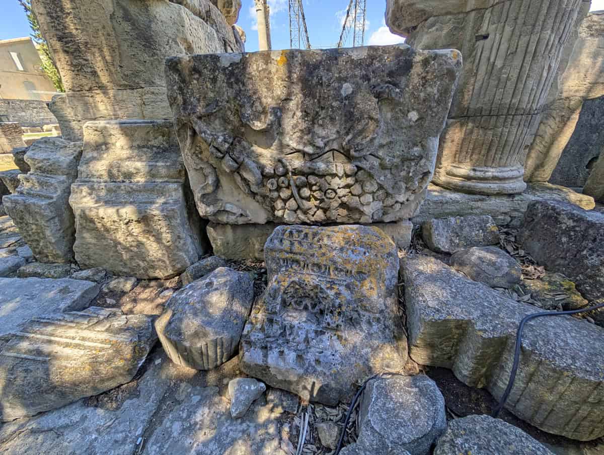 7 Things to See in Arles