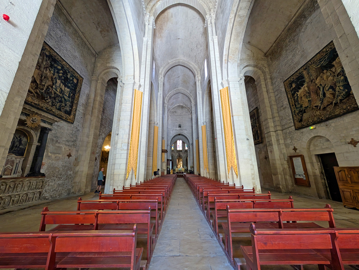 7 Things to See in Arles