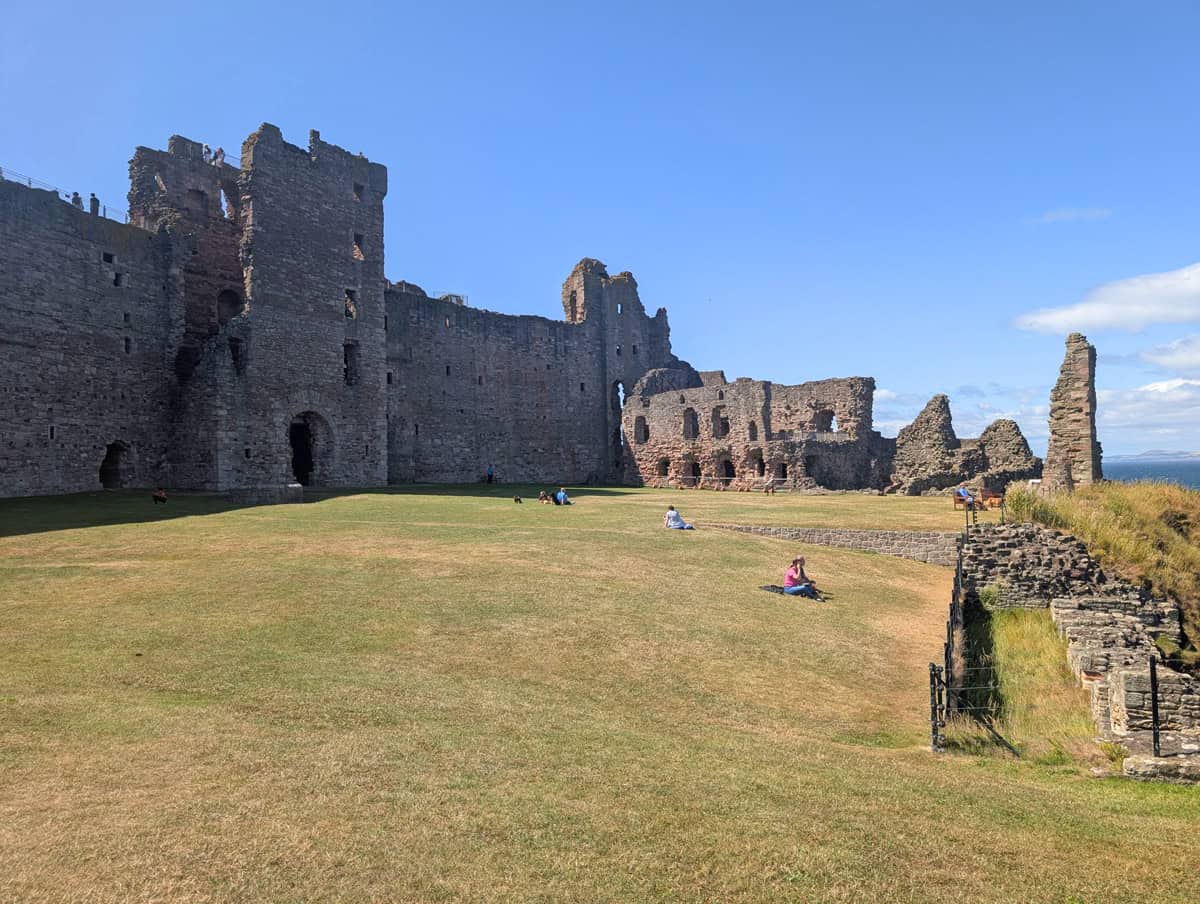 Tantallon castle north Berwick